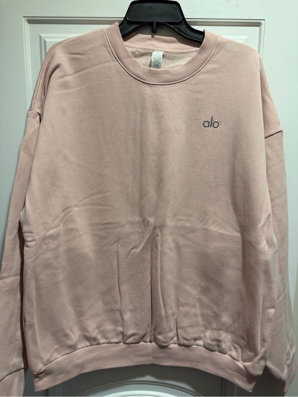 ALO Yoga Accolade Pullover in Pink Quartz